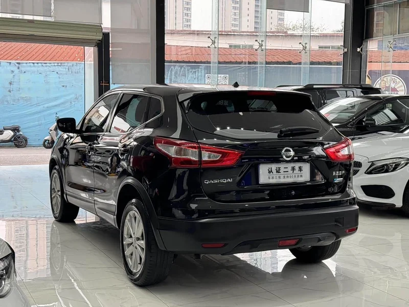 Nissan Qashqai — фото 3