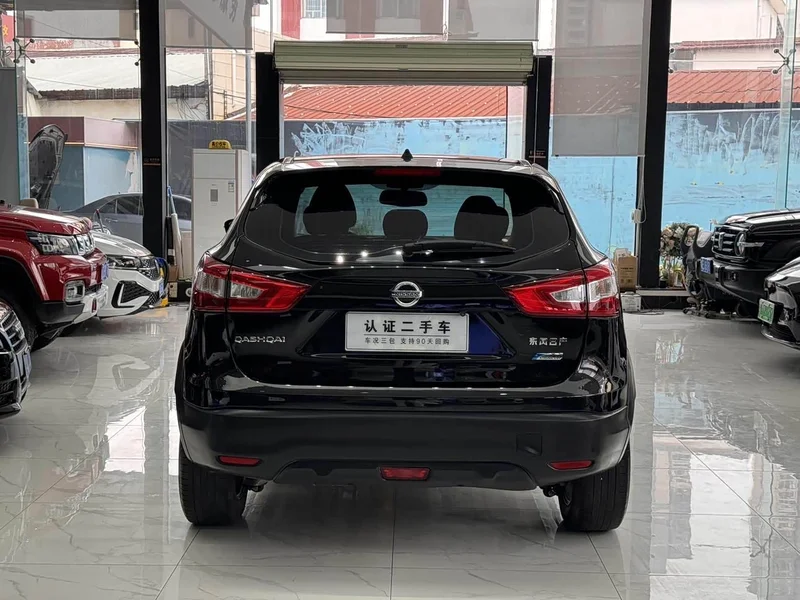 Nissan Qashqai — фото 6