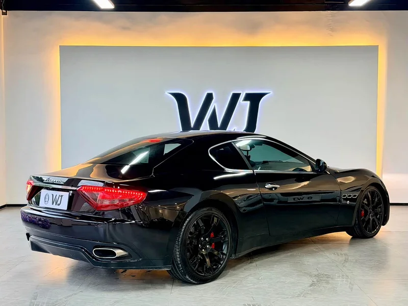 Maserati GranTurismo — фото 4
