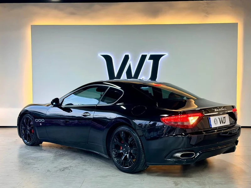 Maserati GranTurismo — фото 6