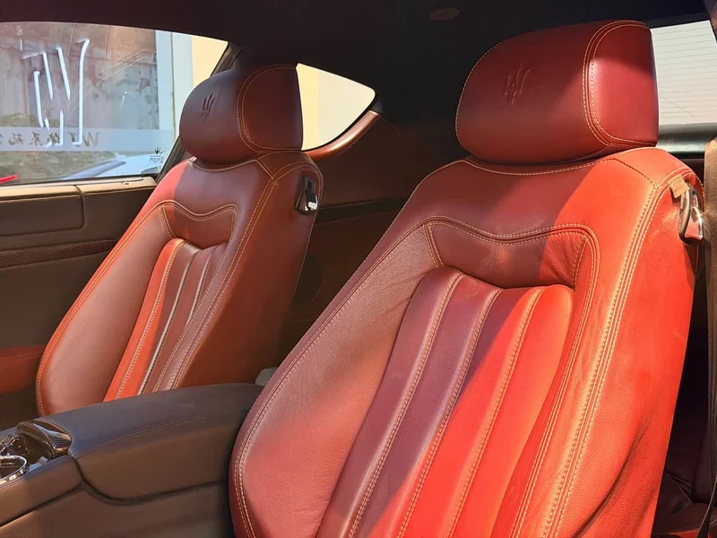 Maserati GranTurismo — фото 10