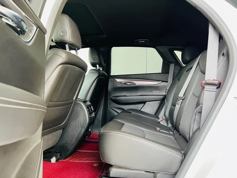 Cadillac XT5 — фото 11