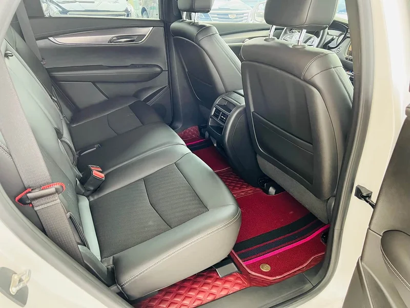 Cadillac XT5 — фото 12
