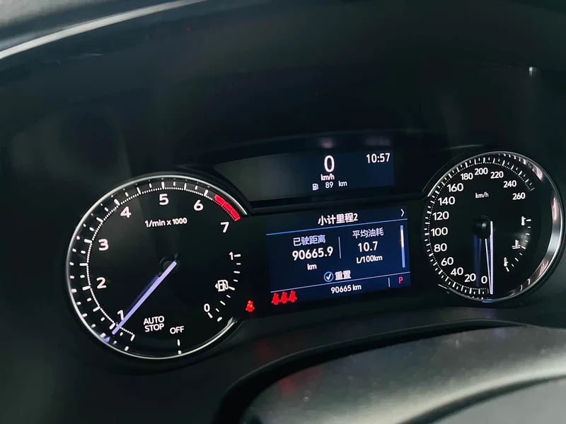 Cadillac XT5 — фото 20