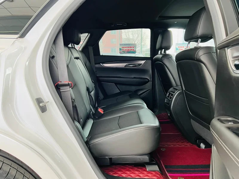 Cadillac XT5 — фото 22