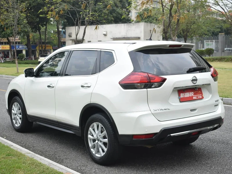 Nissan X-Trail — фото 4