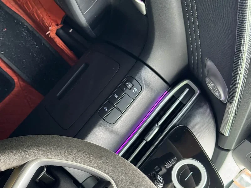 Hyundai Elantra — фото 17