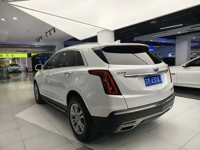 Cadillac XT5 — фото 17