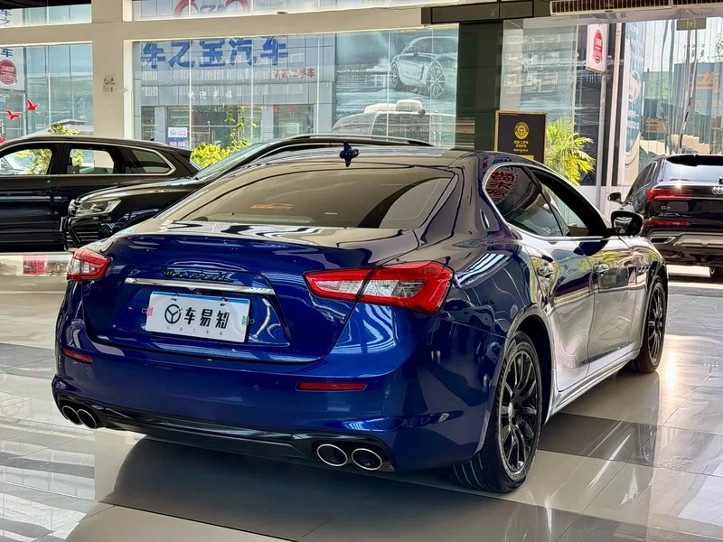 Maserati Ghibli — фото 17