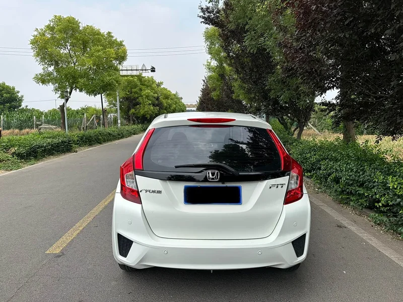 Honda Fit — фото 3