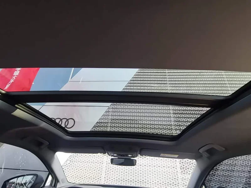 Audi Q4 e-tron — фото 18