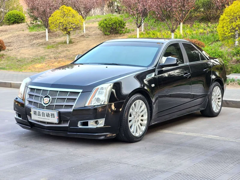 Cadillac CTS — фото 1