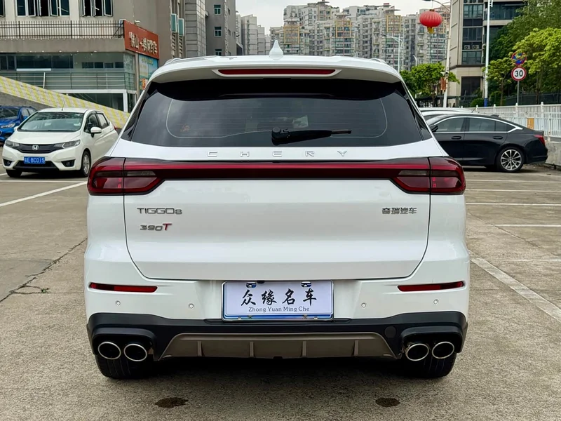 Chery Tiggo 8 — фото 3