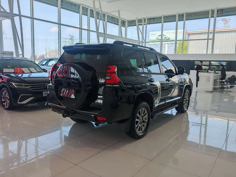 Toyota Prado (Imported) — фото 14