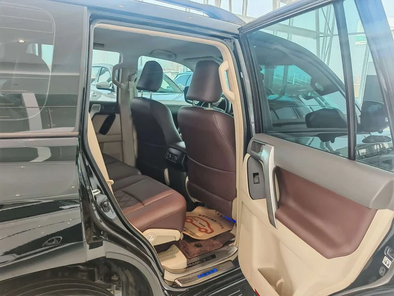 Toyota Prado (Imported) — фото 16
