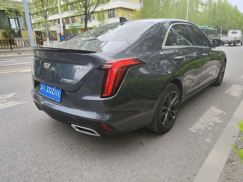 Cadillac CT4 — фото 7