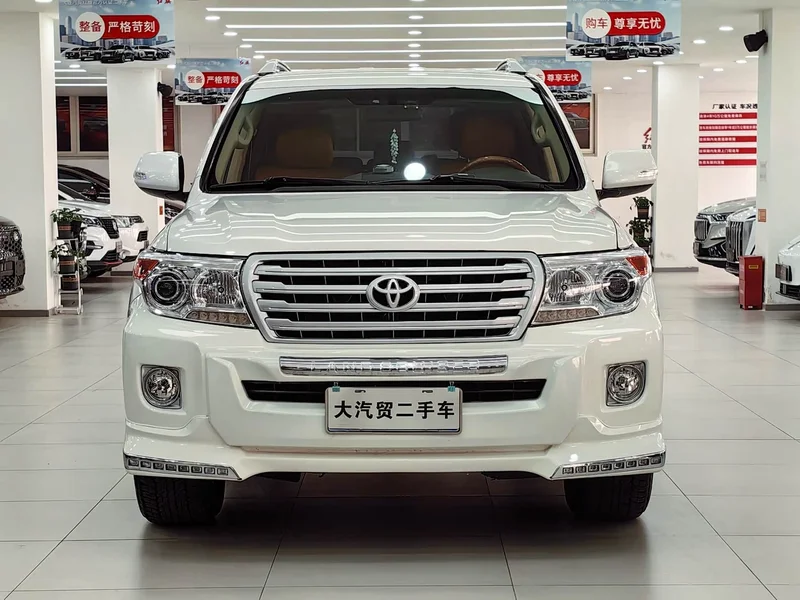Toyota Land Cruiser (Imported) — фото 2