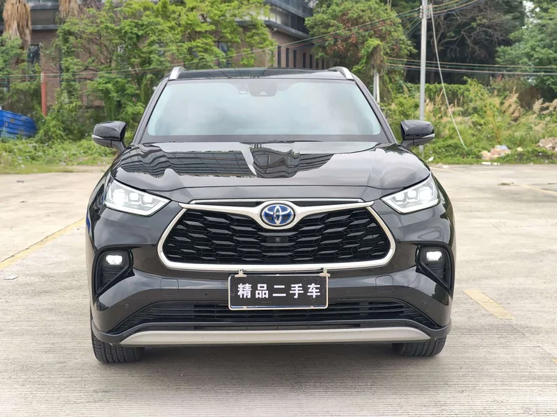 Toyota Highlander — фото 2