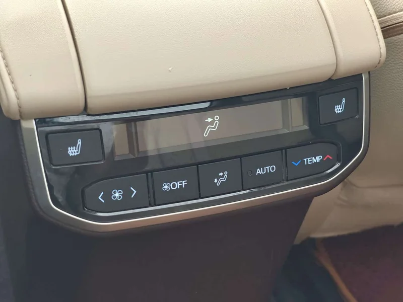Toyota Highlander — фото 23