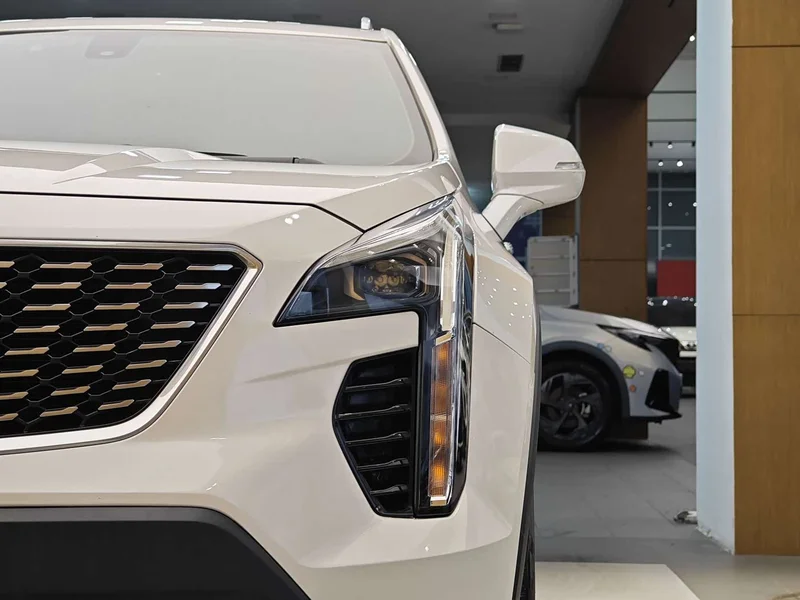 Cadillac XT4 — фото 2