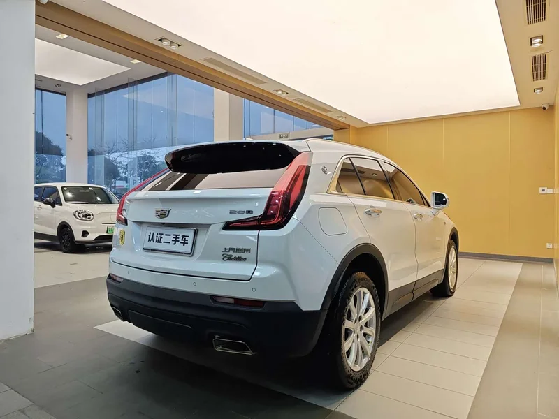 Cadillac XT4 — фото 31