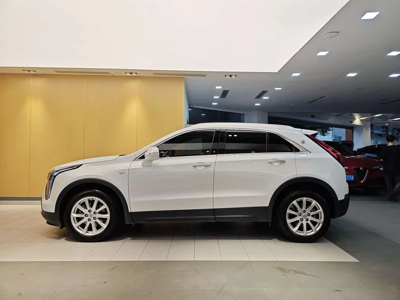 Cadillac XT4 — фото 7