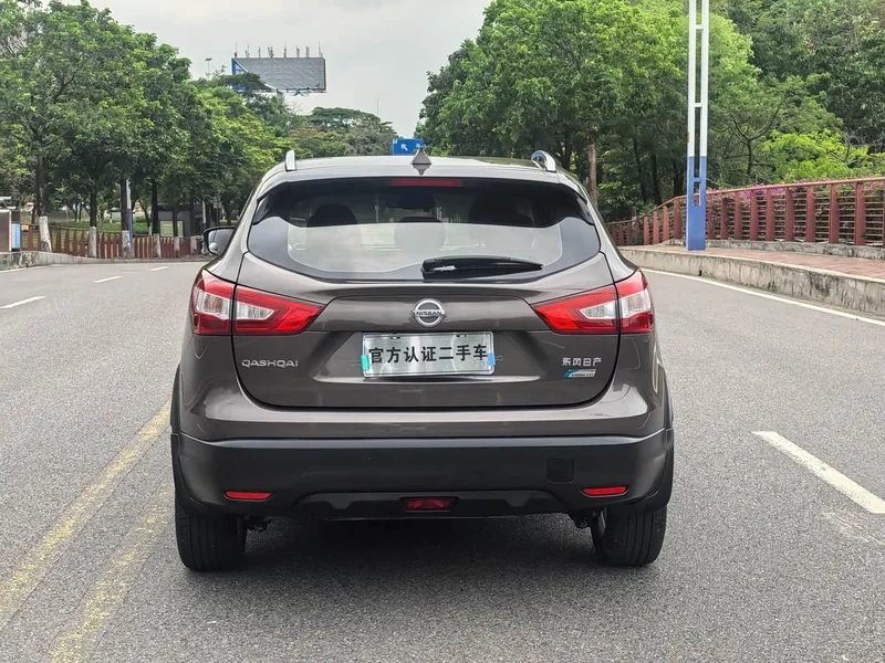 Nissan Qashqai — фото 9
