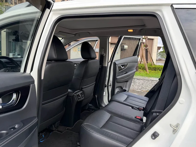 Nissan X-Trail — фото 14