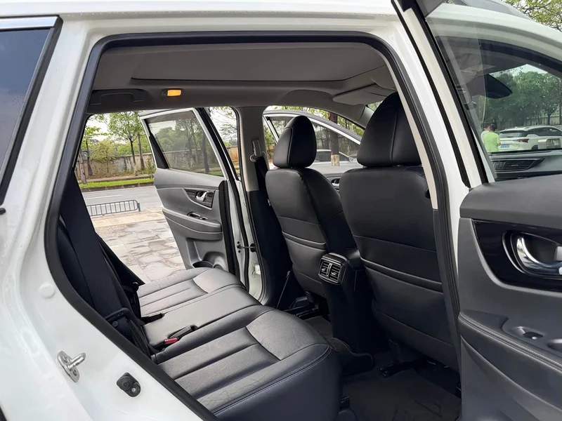 Nissan X-Trail — фото 16