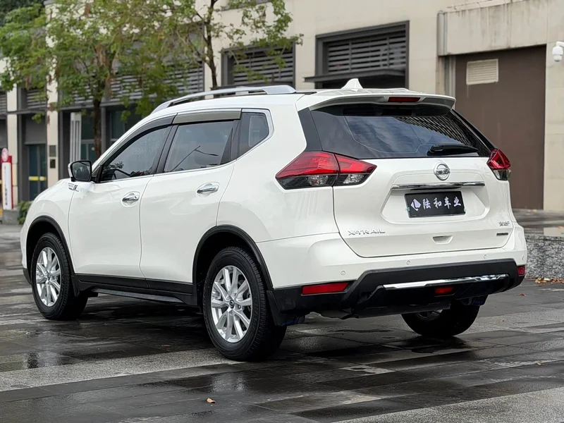 Nissan X-Trail — фото 23