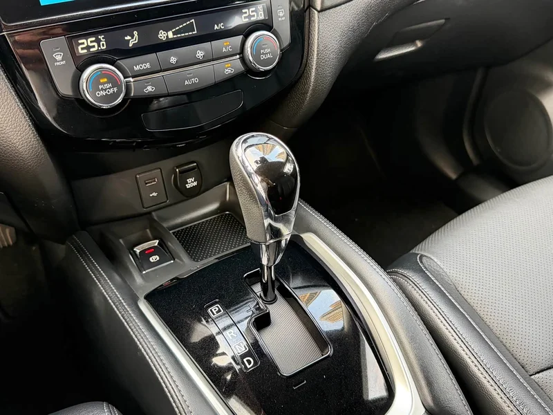 Nissan X-Trail — фото 10
