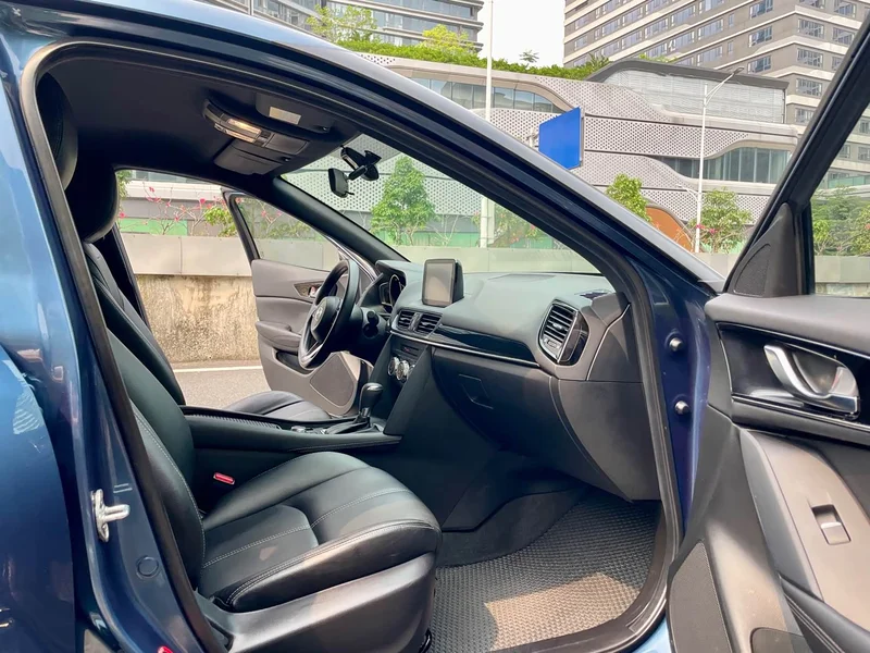 Mazda CX-4 — фото 11