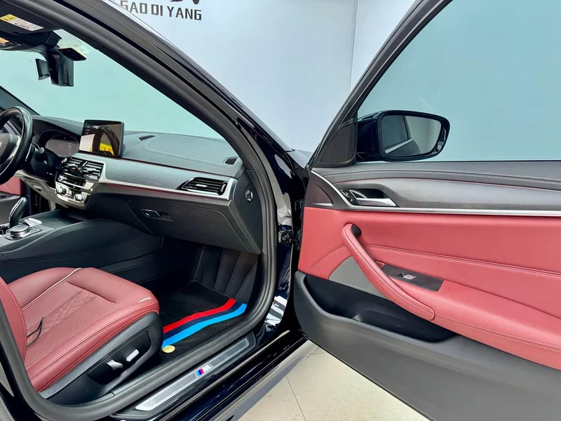 BMW 5-Series — фото 13