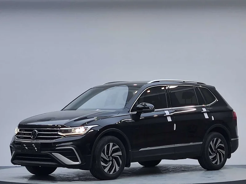 Volkswagen Tiguan L — фото 7