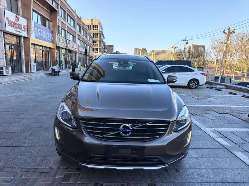 Volvo XC60 (Imported) — фото 2