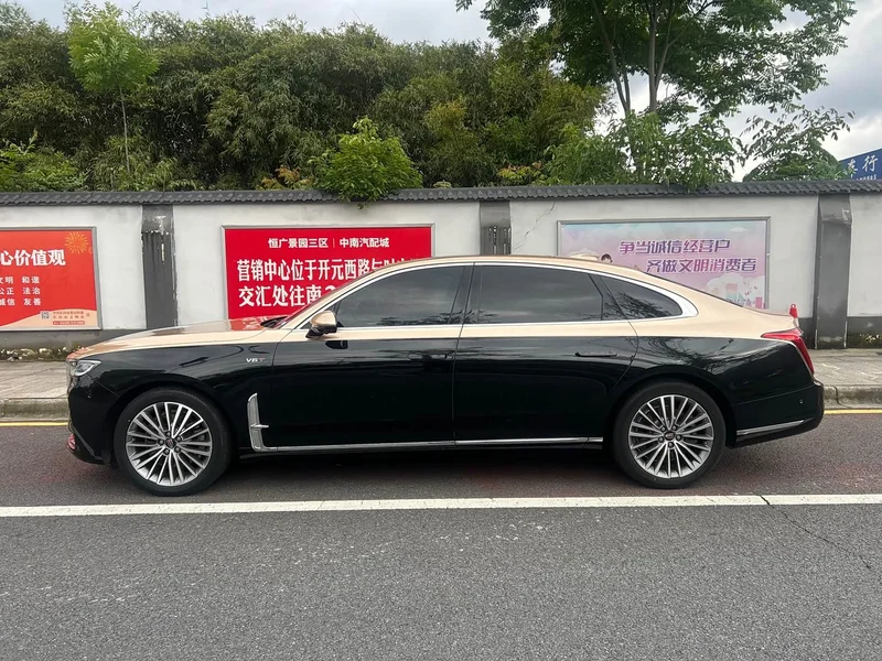 Hongqi H9 — фото 19