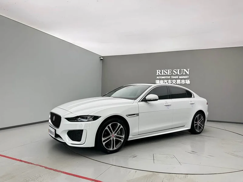 Jaguar XEL — фото 1