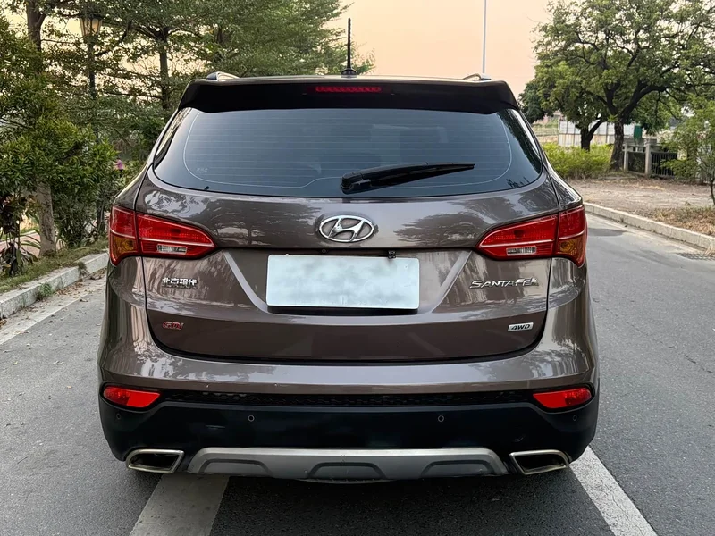 Hyundai Santa Fe — фото 8