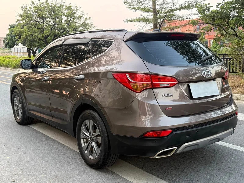 Hyundai Santa Fe — фото 9