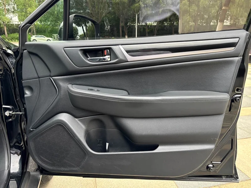 Subaru Outback — фото 16