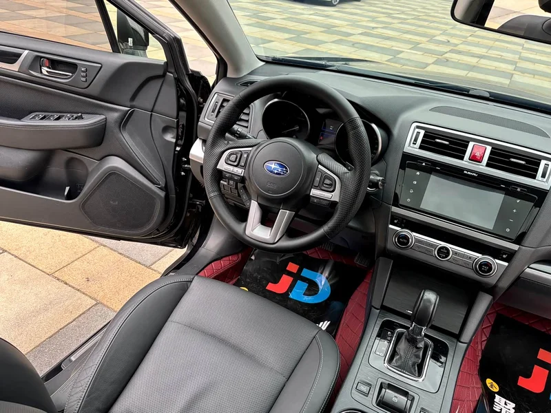 Subaru Outback — фото 19