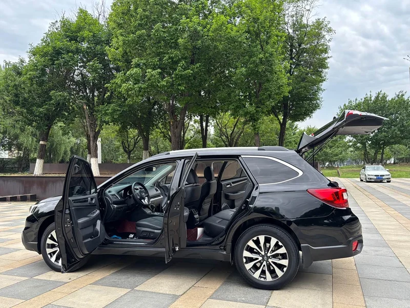 Subaru Outback — фото 21