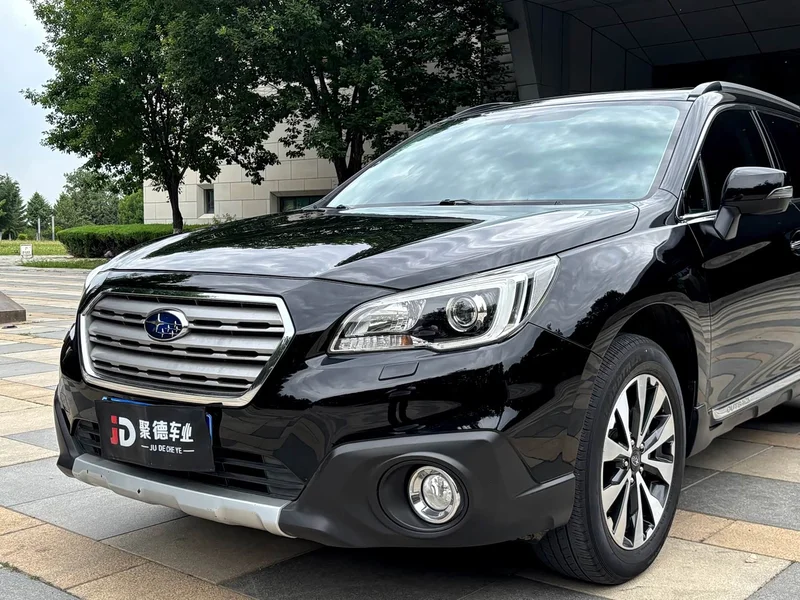 Subaru Outback — фото 3