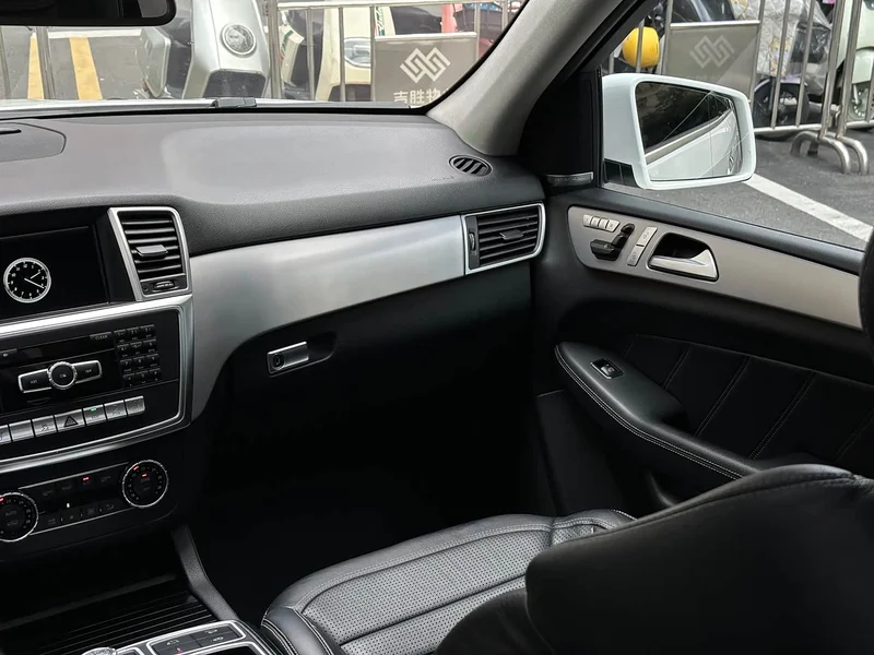 Mercedes-Benz M-Class AMG — фото 14