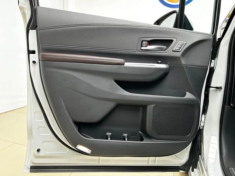 Toyota Sienna — фото 4