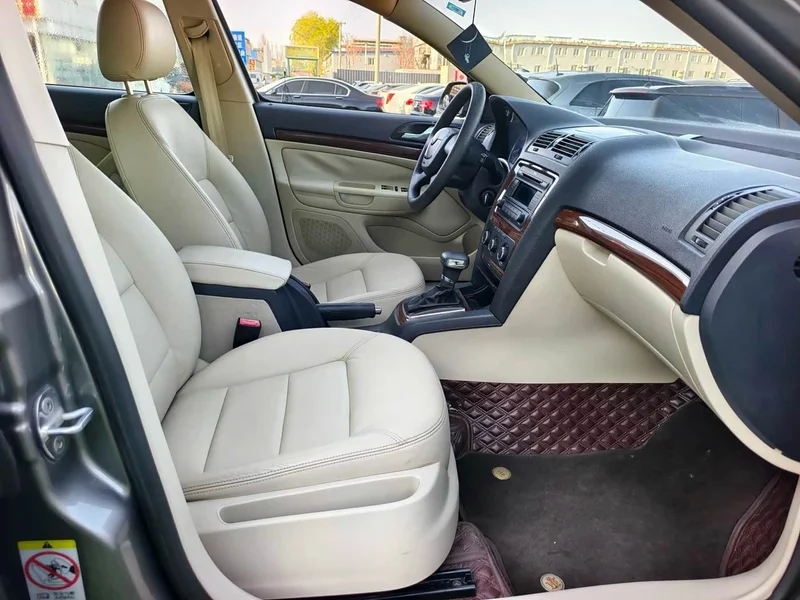 Volkswagen Octavia — фото 14