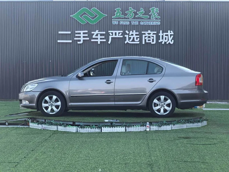 Volkswagen Octavia — фото 21