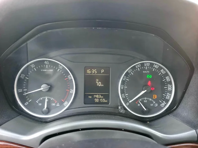 Volkswagen Octavia — фото 5