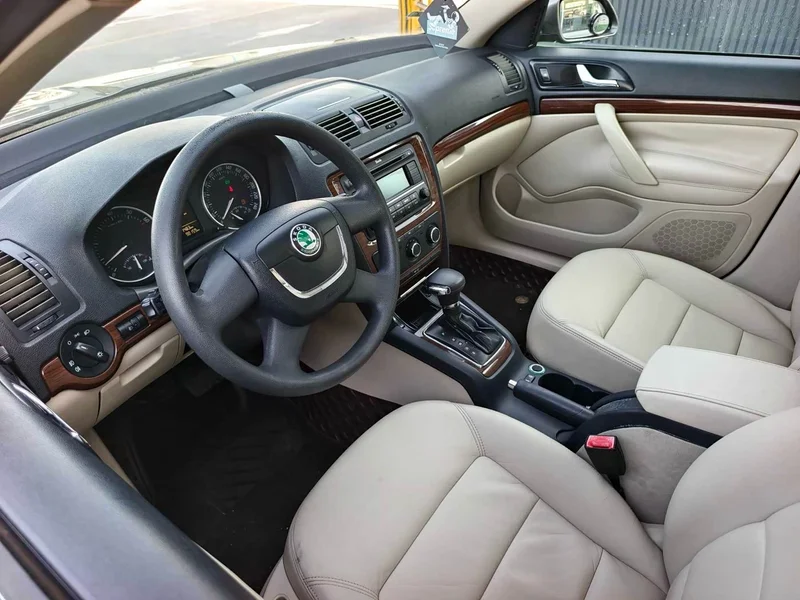 Volkswagen Octavia — фото 6