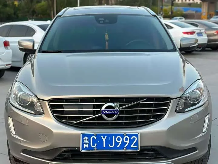 Volvo XC60 — фото 2
